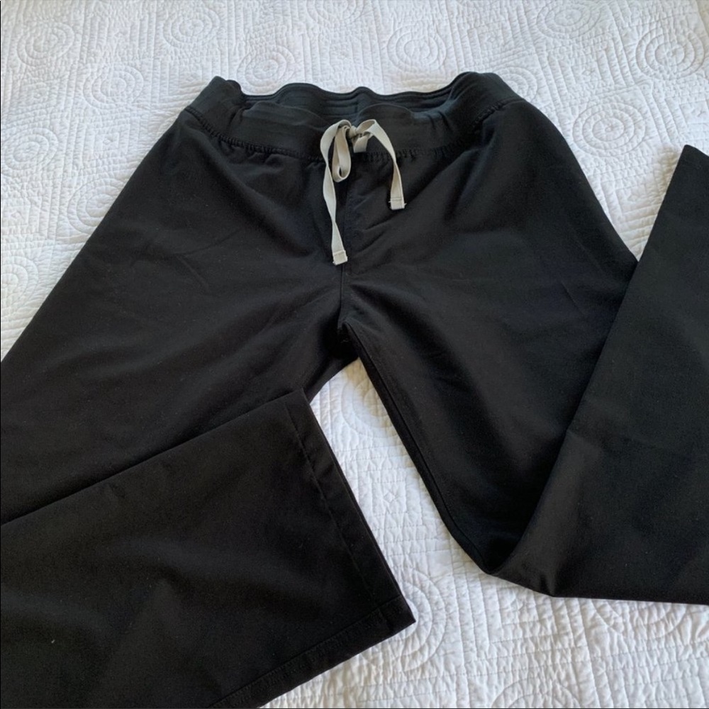 Figs Black scrub pants